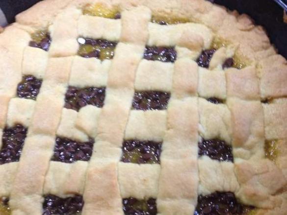 crostata marmellata all'arancia bimby e gocce di cioccolato