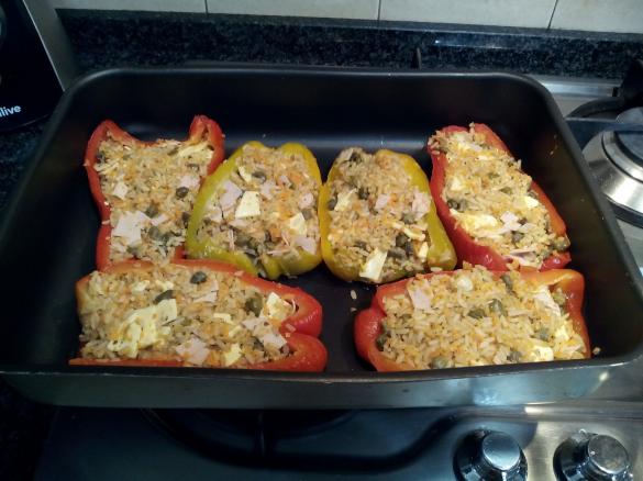 Peperoni ripieni di riso e quello che vuoi tu