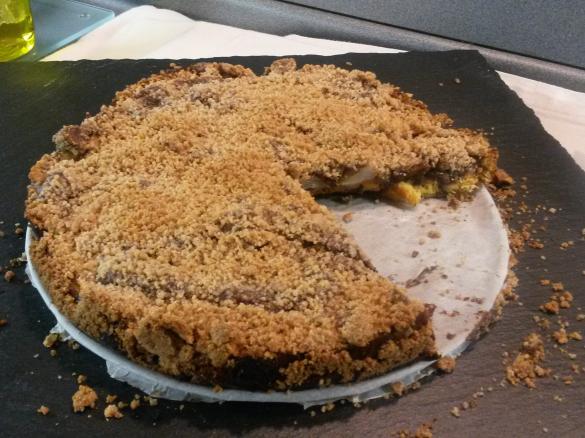 Torta panettone con crumble al cioccolato