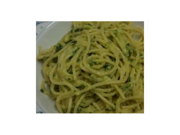 spaghetti con zucchine cremose