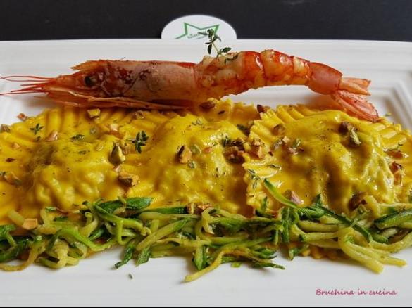 Ravioli di gamberoni e zucchine