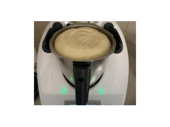 Panettone classico con uvetta e glassa al cacao