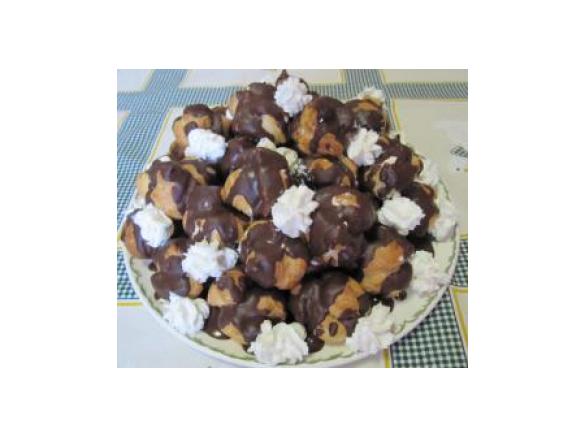 PROFITEROLES CON CREMA AL MASCARPONE