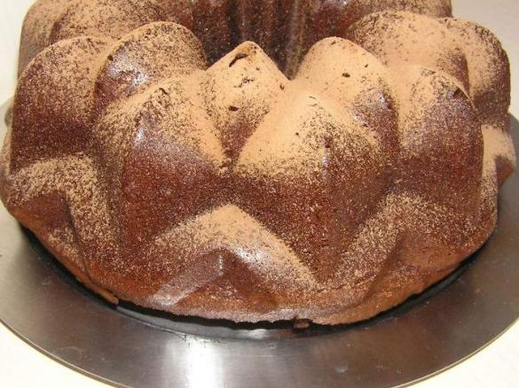CIAMBELLA PANNA E CIOCCOLATO