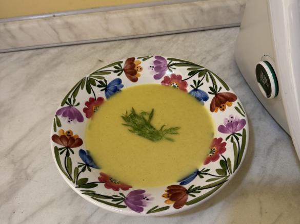 Vellutata di finocchi light e detox