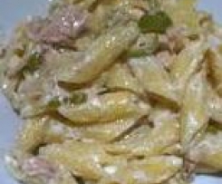 penne rigate con tonno olive bianche e panna