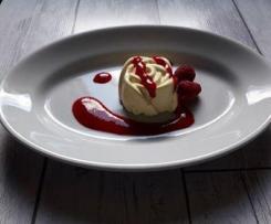 Mousse al cardamomo e zafferano con coulis di lamponi -contest dessert con yogurt