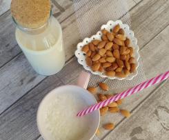 Latte di mandorle senza zucchero (solo acqua e mandorle)