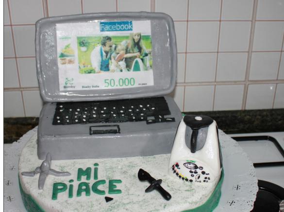 Torta per i 50.000 mi piace facebook
