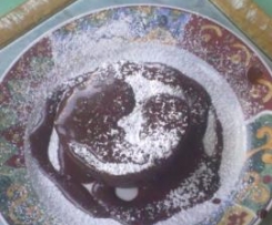 MINIPUDDING CON SALSA AL CIOCCOLATO 