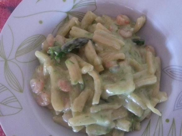 casarecce asparagi e gamberetti