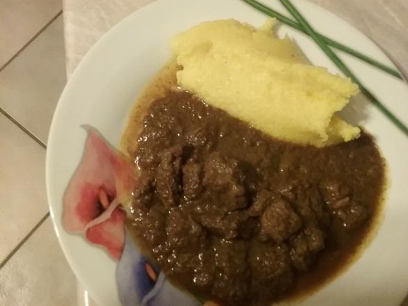 Goulash di cervo