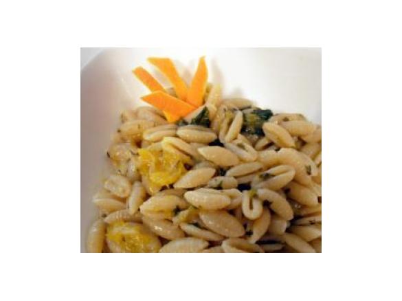 Gnocchetti sardi con acciughe in salsa d'arancia