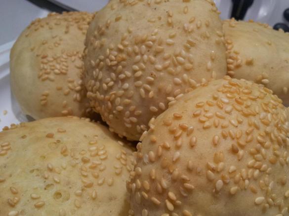 Panini di Khorasan (kamut) e semi di sesamo