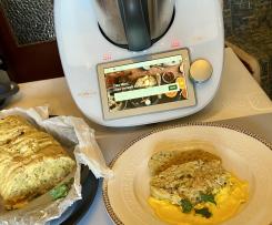 Polpettone di pane raffermo con prosciutto cotto e scamorza