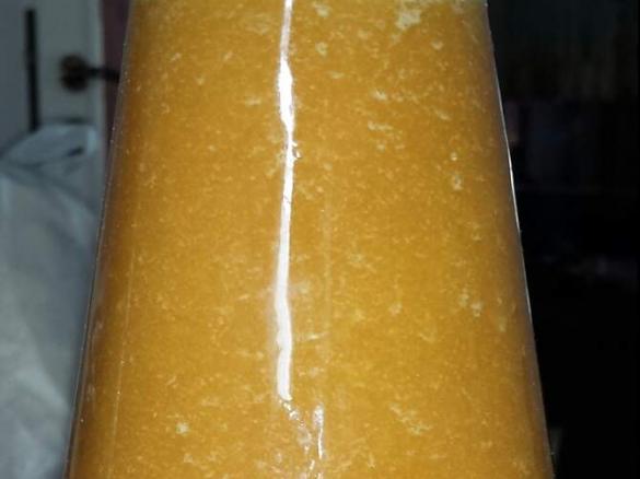 succo di frutta alla pesca 