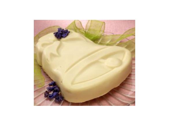 Campana di cioccolato bianco ripiena di mousse di viole