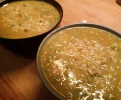 Zuppa di Riso integrale con curry, spezie e piselli