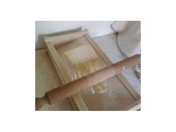 PASTA ALLA CHITARRA con ragù (dalla tradizione abruzzese)