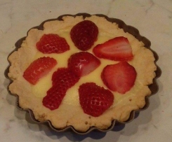 CROSTATINE ALLA CREMA PASTICCERA E FRAGOLE 