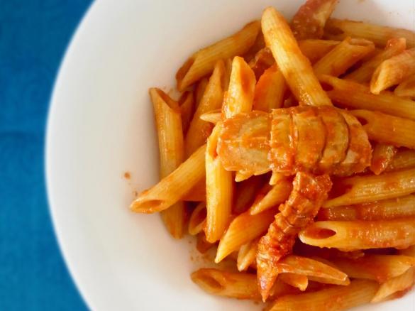 Sugo pomodoro e canocchie