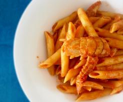 Sugo pomodoro e canocchie