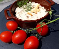 Salsa con Formaggio spalmabile fresco Anacardi Pomodori secchi e Finocchietto Selvatico a modo mio (Contest Pesto e Condimenti)