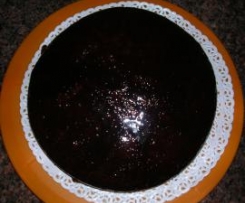 TORTA CON GLASSA DI CACAO E VINO ROSSO