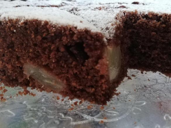 Torta moretta alle pere