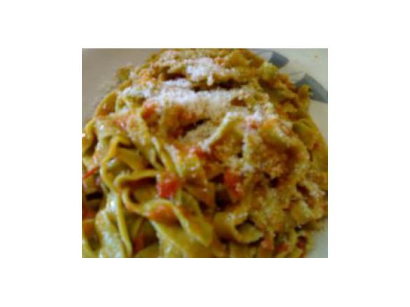 Fettuccine verdi al basilico 