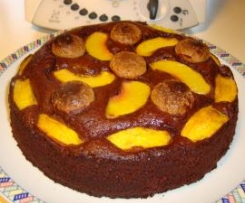 torta al cioccolato fondente con amaretti e pesche