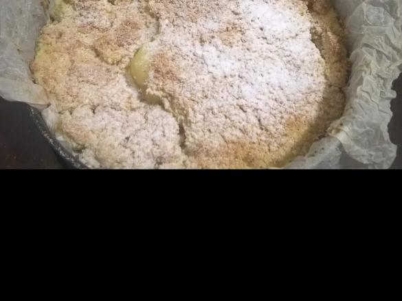 Torta sbriciolata alle mele con crema al limone