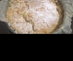 Torta sbriciolata alle mele con crema al limone