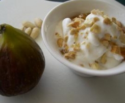Variegato ai fichi con mandorle