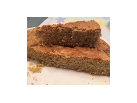 Torta di mandorle veloce senza lattosio e glutine (tipo pan di spagna)