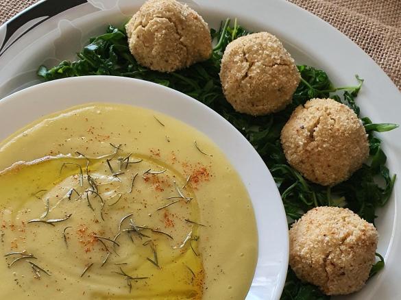 Polpette di ceci con crema di patate e porri "contest legumi "