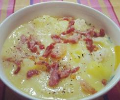 Zuppa di merluzzo, patate, porri e pancetta croccante