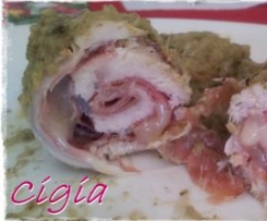 Involtini di tacchino ripieni di speck e formaggio con contorno di carciofi