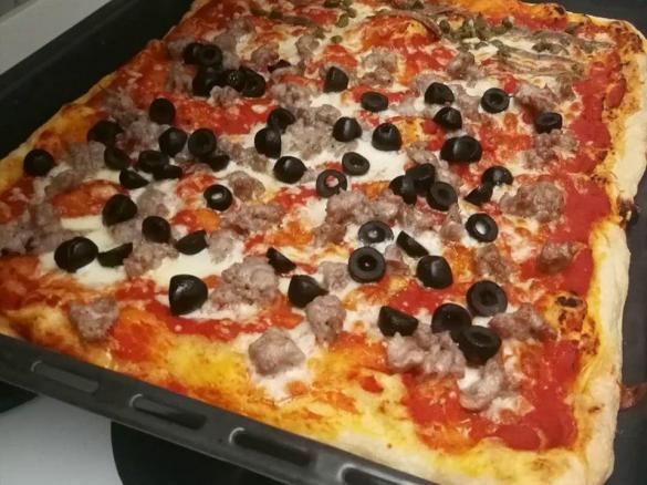 PIZZA A LUNGA LIEVITAZIONE E ALTA IDRATAZIONE