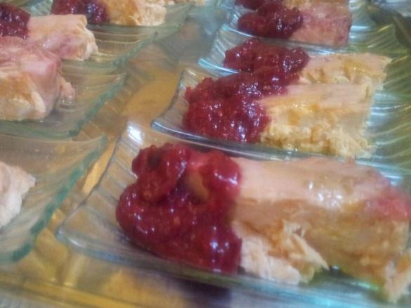 Salmone in salsa di lamponi e ciliege