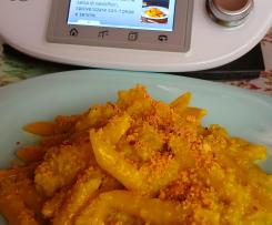 Pasta chi vrocculi arriminata ( pasta con cavolfiori  )