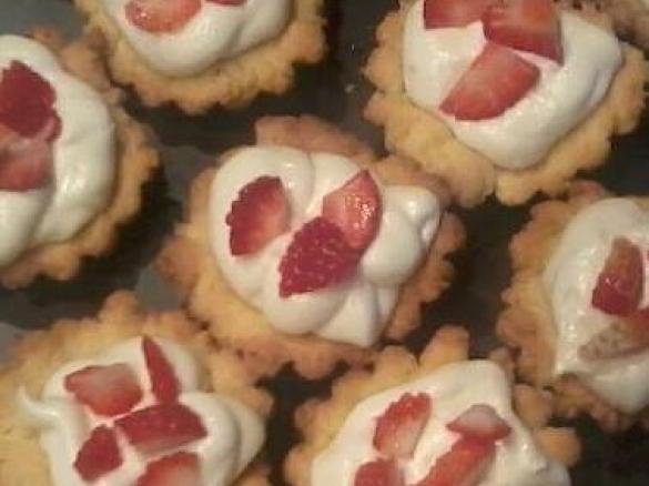 Tartellette al cioccolato bianco