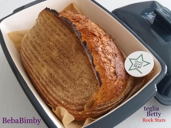 PANE DI PASTA MADRE COTTO IN TEGLIA ROCK STARS "BETTY"