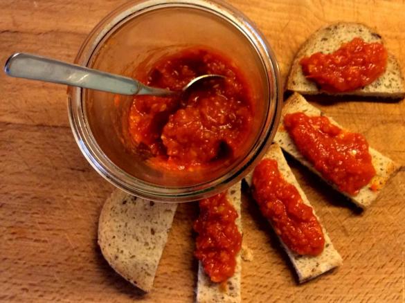 Pomodoro piccante per crostini