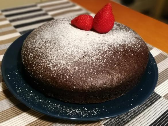 Torta al cioccolato senza uova e burro