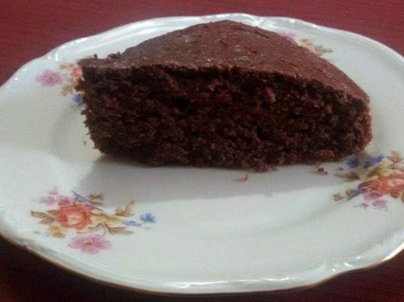 Torta integrale al cioccolato fondente senza uova senza lattosio