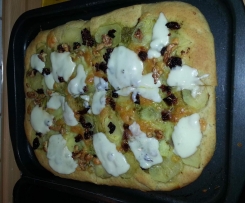 Pizza semi-integrale con patate, speck e scamorza