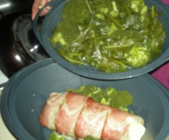 polpettone con filato affumicato e avvolto con speck e contorno di broccoli baresi