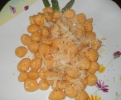 Gnocchetti alle Carote burro fuso e Semi di Papavero