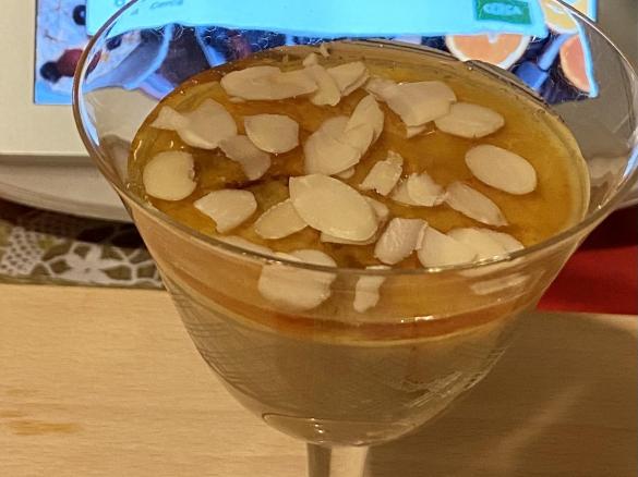 Crema dolce di pane raffermo